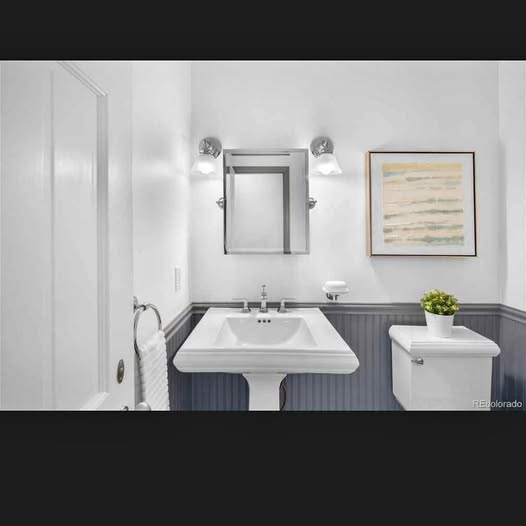 Bathroom single sink vanities, pedestal sinks in Kersey, CO