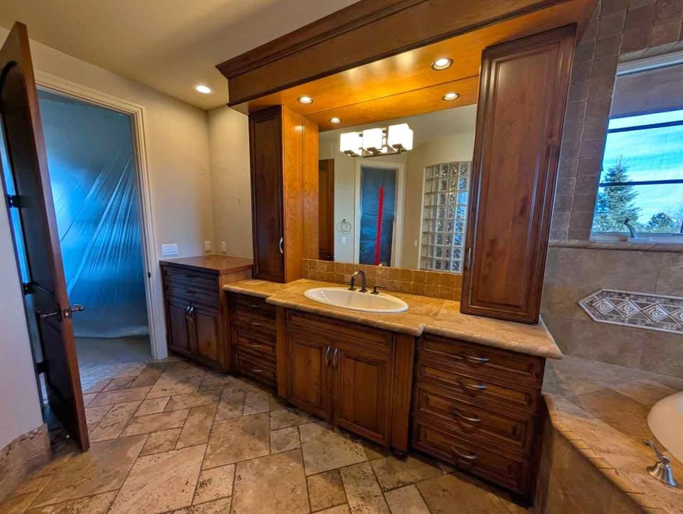 Bathroom Vanity Cabinets