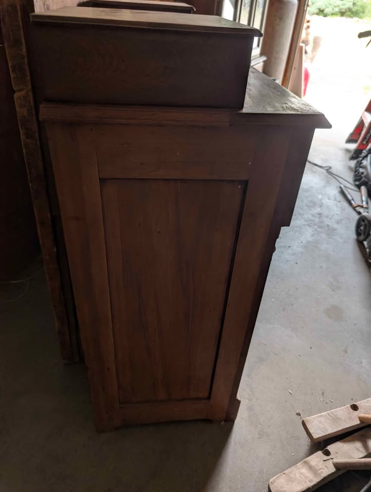 Dresser 42x17x41